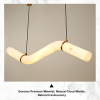 Lampe suspendue en forme de S en albâtre contemporain de luxe, tube en laiton brossé, lumière LED 36W pour villa, hall d'entrée, salle à manger
