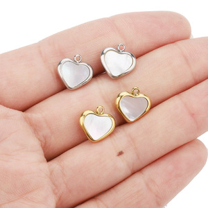 จี้รูปหัวใจสแตนเลสสตีลฝังมุกสำหรับทำสร้อยคอสีทองและสีเงิน H1318 - Product Image 3