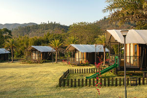 <span class=keywords><strong>Tente</strong></span> de luxe en bois de type <span class=keywords><strong>chalet</strong></span> d'hôtel avec toboggan pour enfants, terrasse extérieure, maison préfabriquée pour resort, glamping, <span class=keywords><strong>chalet</strong></span> de vacances - Product Image 3