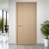 Porte battante intérieure moderne en MDF recouvert de PVC, étanche, résistante à l'humidité, facile à nettoyer pour la maison, l'hôtel, le bureau, la chambre, l'appartement