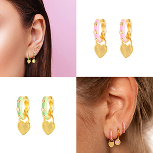 ROXI Pendientes de Aro Huggie de Plata de Ley 925 con Colgante de Corazón Esmaltado INS para Mujer - Product Image 4