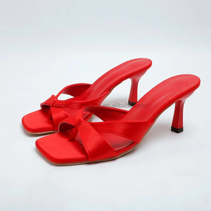 Nouvelle Arrivée – Sandales à Talons Hauts Vertes Élégantes pour Femmes, à Bout Carré Ouvert et Brides Croisées, Personnalisables - Product Image 3