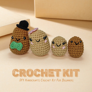Kit de ganchillo de 4 piezas para principiantes, adorable juego de <span class=keywords><strong>amigurumi</strong></span> de la familia de patatas con hilo, agujas, <span class=keywords><strong>ojos</strong></span> y tutorial en video paso a paso - Product Image 2