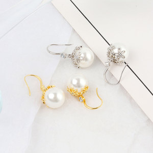 À la mode 925 en argent Sterling Style coréen élégant bouquet floral perle d'eau douce boucles d'oreilles pour les femmes-Vente en gros - Product Image 1