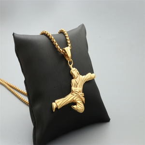Collar con colgante de figura de artes marciales, plata tibetana, regalo unisex, joyería - Product Image 2