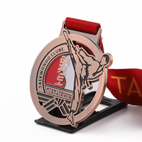 Haute qualité personnalisé trophée de karaté en métal bronze médaille
