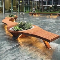 Banc d'extérieur en teck personnalisé et durable Abreuvoir à fleurs en acier inoxydable Parc hospitalier scolaire de repos d'attente publique renforcé avec cadre en métal