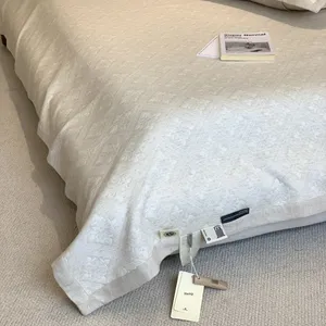 ผ้าคลุมเตียงผ้าทอคุณภาพสูงชุดเครื่องนอนสามชิ้น2025ใหม่เรียบง่ายทันสมัย200TC ดูดซับความชื้นระบายอากาศซักได้สำหรับบ้าน - Product Image 4