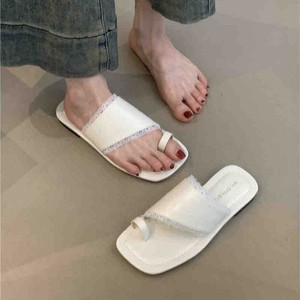 Sandalias Planas de Moda para Mujer, de Piel Sintética, Ligeras, Cerradas, Antideslizantes, con Suela de Goma, para Verano - Product Image 2