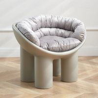 Chaise au design créatif en polyéthylène avec pieds en forme d'éléphant, fauteuil lounge inspiré du luxe, tabouret décontracté