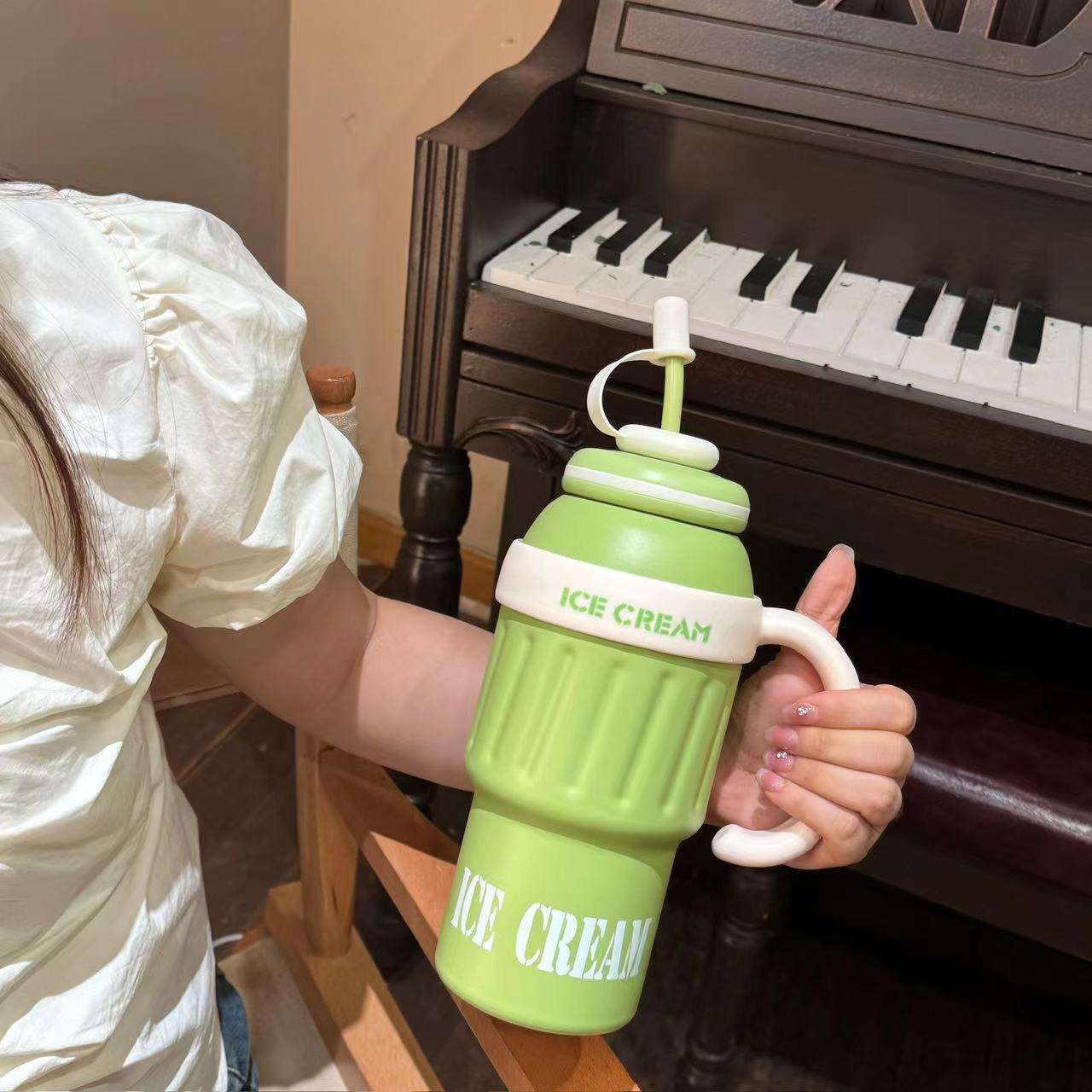 สีเขียว