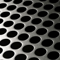 Grille de haut-parleur en tôle perforée hexagonale galvanisée personnalisable, certifiée ISO9001, marque QUNKUN