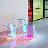 Table basse ovale en acrylique irisé Kainice, miroir signature, support de présentation unique pour salon moderne, décoration arc-en-ciel brillante pour la maison
