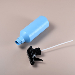 Gran oferta, azulejo <span class=keywords><strong>de</strong></span> cocina, <span class=keywords><strong>botella</strong></span> pulverizadora para limpieza del hogar, <span class=keywords><strong>botella</strong></span> <span class=keywords><strong>de</strong></span> pistola pulverizadora cuadrada, <span class=keywords><strong>botella</strong></span> <span class=keywords><strong>de</strong></span> subpaquete para limpiador <span class=keywords><strong>de</strong></span> gatos y perros <span class=keywords><strong>de</strong></span> 400ml - Product Image 4