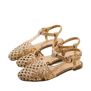 <span class=keywords><strong>Sandali</strong></span> piatti bohémien personalizzati in tessuto con punta tonda, cinturino alla caviglia e <span class=keywords><strong>tacco</strong></span> <span class=keywords><strong>basso</strong></span> a blocco con chiusura a fibbia - Perfetti per le vacanze estive all'aperto - Product Image 1