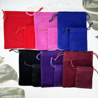 Sac cadeau en velours coloré de luxe avec logo personnalisé pochette d'emballage à cordon pour montres lunettes boucles d'oreilles bagues logo imprimé