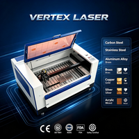 Graveur laser CO2 à double fibre optique 1300*900mm pour la fabrication de produits publicitaires en acier inoxydable, laiton, cuivre, acrylique et bois