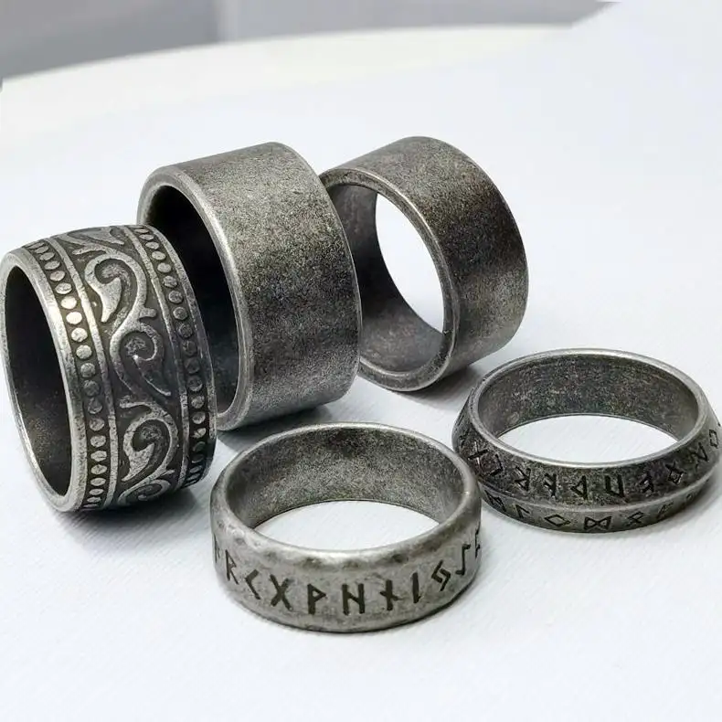 Mode personnalité style porter bijoux à la main 2401 Vintage Do vieux Viking Rune titane acier hommes hip hop anneaux