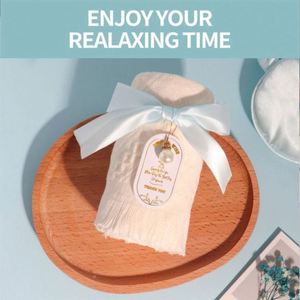 ชุดของขวัญสำหรับวันรับปริญญาและของที่ระลึกสำหรับองค์กร ประกอบด้วยแปรงล้างแก้วหลอดดูดน้ำสีฟ้าอ่อน ซีรีส์ OEM แบบกำหนดเอง และผ้าปิดตาสำหรับอาบน้ำ - Product Image 4