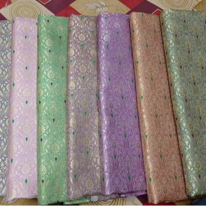 Tissu de brocart en soie Banarasi - Product Image 1