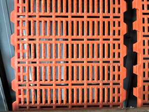 พลาสติกพื้นรั่วซึมคุณภาพดีลดราคาเหมาะสำหรับบ้านแกะและหมูหลากสี - Product Image 3