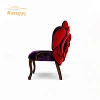 Fauteuil d'appoint en velours de luxe italien sur mesure avec pieds en bois massif pour salon