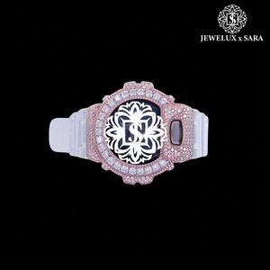 Reloj de Diamantes con Correa de Goma, Diseño Completamente Cristalizado, Color Blanco, Calidad Premium, para Hombre, Ideal para Fiestas, Disponible a Buen Precio - Product Image 1