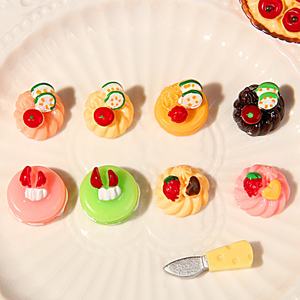 Accessoires de bijoux <span class=keywords><strong>en</strong></span> résine alimentaire simulée, gâteau <span class=keywords><strong>à</strong></span> la crème de fraise, coque de téléphone portable, modèle d'animal d'anime DIY, ornements <span class=keywords><strong>en</strong></span> argile - Product Image 2