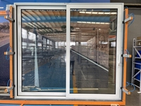 Portes anti-ouragan modernes Minglei, grandes fenêtres coulissantes et portes patio en alliage d'aluminium pour villa avec surface finie
