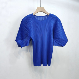 PY 2026 Comfortable Loose Fit Crew Neck Woven Miyake Pleated Batwing Sleeve Casual <b>Top</b> <b>Women's</b> 100% Polyester <b>Compressed</b> - Product Image 6
