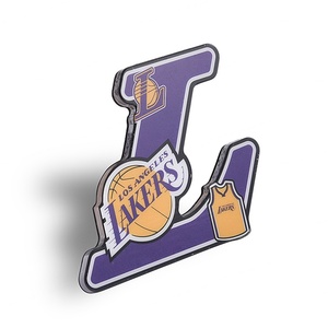 Aimant de réfrigérateur en acrylique avec logo d'équipe de basket-ball, lettres violettes, marque privée - Product Image 5