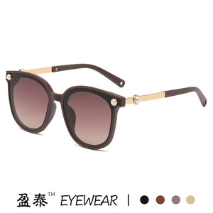 Lunettes de soleil Yingtai pour femmes, décor en perles noires, protection UV400, monture légère en plastique et métal, pare-soleil de classe 2 - Product Image 3