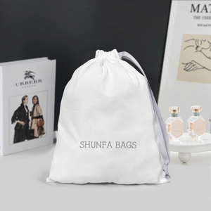 Thiết kế sang trọng đóng gói tùy chỉnh 3D Puff in logo trắng <span class=keywords><strong>Polyester</strong></span> đào da nhung sợi nhỏ dây kéo Pouch Giày túi bụi - Product Image 6