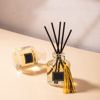 Ensembles de bouteilles de diffuseur de roseaux vides d'aromathérapie personnalisés de luxe avec bâton et boîte d'emballage vente en gros