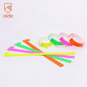 Biglietto d'ingresso impermeabile per la pelle e monouso in vinile impermeabile e identificativo braccialetto in PVC eventi braccialetto con stampa personalizzata - Product Image 2