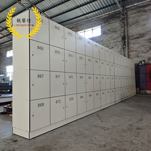 Casier de gym compact moderne en acier inoxydable étanche avec station de charge intégrée pour bureaux, villas, centres commerciaux - Prix usine 2 Compact L - Product Image 3