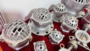 Haute qualité CG 304/316 en acier inoxydable à bride <span class=keywords><strong>clapet</strong></span> de pied DN80-<span class=keywords><strong>100</strong></span> pompe à <span class=keywords><strong>eau</strong></span> vérifier la soupape de fond de levage H42W-6P conservateur - Product Image 3