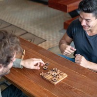 XO Triple Board Game-Puzzle éducatif en bois pour deux joueurs à jouer l'un contre l'autre Idéal pour les parents et les enfants