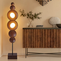 Lampe sur pied personnalisée de style Wabi-sabi du milieu du siècle, lampe d'art en relief en bois massif de designer pour salon, chambre, bureau, hôtel et projet B&B
