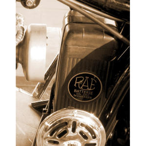 Batería de Motocicleta Rae Agm 3ll2b 6v 16ah Vespone - Product Image 1