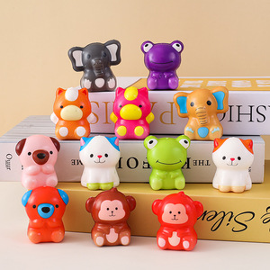 Jouets anti-stress en mousse PU souple en forme de capsules d'animaux, petits, de 50-55 mm (2 pouces), pour enfants unisexes de 8 à 13 ans, vente en gros - Product Image 4