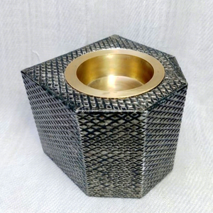 Portavelas de estilo vintage, de latón perforado, estilo marroquí, con copa interior de latón, para Diwali, Navidad, cumpleaños - Product Image 1