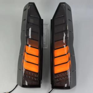 Feux arrière de voiture DK Motion, dernière génération, pour Toyota HIACE série 300, 2009-2022, LED, avec <span class=keywords><strong>film</strong></span> de réflexion réel et homologation Emark. - Product Image 3
