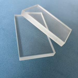 Plaque <span class=keywords><strong>de</strong></span> <span class=keywords><strong>verre</strong></span> <span class=keywords><strong>de</strong></span> quartz transparente résistante aux hautes températures en gros / Fenêtre en <span class=keywords><strong>verre</strong></span> <span class=keywords><strong>de</strong></span> quartz pour cheminée / <span class=keywords><strong>Verre</strong></span> <span class=keywords><strong>de</strong></span> quartz - Product Image 3