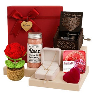 Coffret Cadeau de Luxe Saint-Valentin 2026 avec Collier Spa Rose et Boîte à Musique - Cadeau Romantique Personnalisé pour Femme - Product Image 1