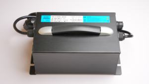 <span class=keywords><strong>Chargeur</strong></span> de <span class=keywords><strong>batterie</strong></span> de <span class=keywords><strong>camping</strong></span>-<span class=keywords><strong>car</strong></span> électrique <span class=keywords><strong>automatique</strong></span> 3 étapes 12V/14.6V/14.7V/16.8V/50A, certifié CB KC, OTP/OCP AC/DC, vente chaude - Product Image 6