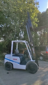 Montacargas Usado de Origen Japonés con Motor Diésel <span class=keywords><strong>TCM</strong></span> FD30, Montacargas Contrabalanceado de 3 Toneladas con Pinza para Papel - Product Image 4