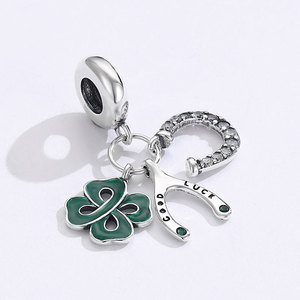 ดีไซน์ดั้งเดิม เงินแท้ S925 จี้รูปโคลเวอร์สี่แฉกประดับเพชรซิร์โคเนียรูปตัวยู สร้อยข้อมือสุดหรู ของขวัญวันหยุด - Product Image 5