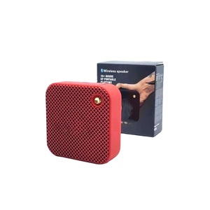 <span class=keywords><strong>WILLEN</strong></span> Petit haut-parleur portable sans fil carré à éclairage LED RVB avec conception anti-chute alimenté par batterie pour une utilisation en extérieur - Product Image 2