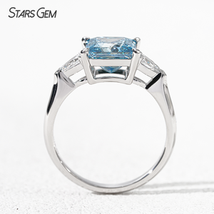 Bague trois pierres en or blanc 10 carats certifiée IGI Starsgem, diamant bleu fantaisie de 3 carats, taille princesse, cultivé en laboratoire - Product Image 4